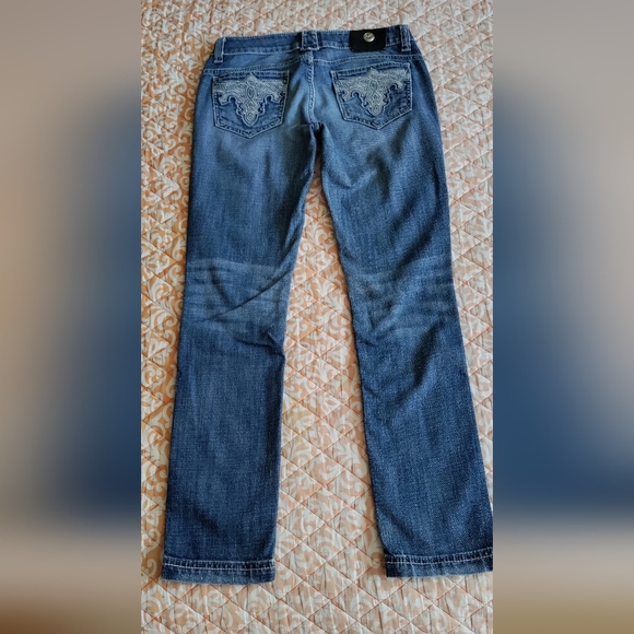 Antik Denim Denim - Antik Denim. Size 27. Great style!Sl distress.